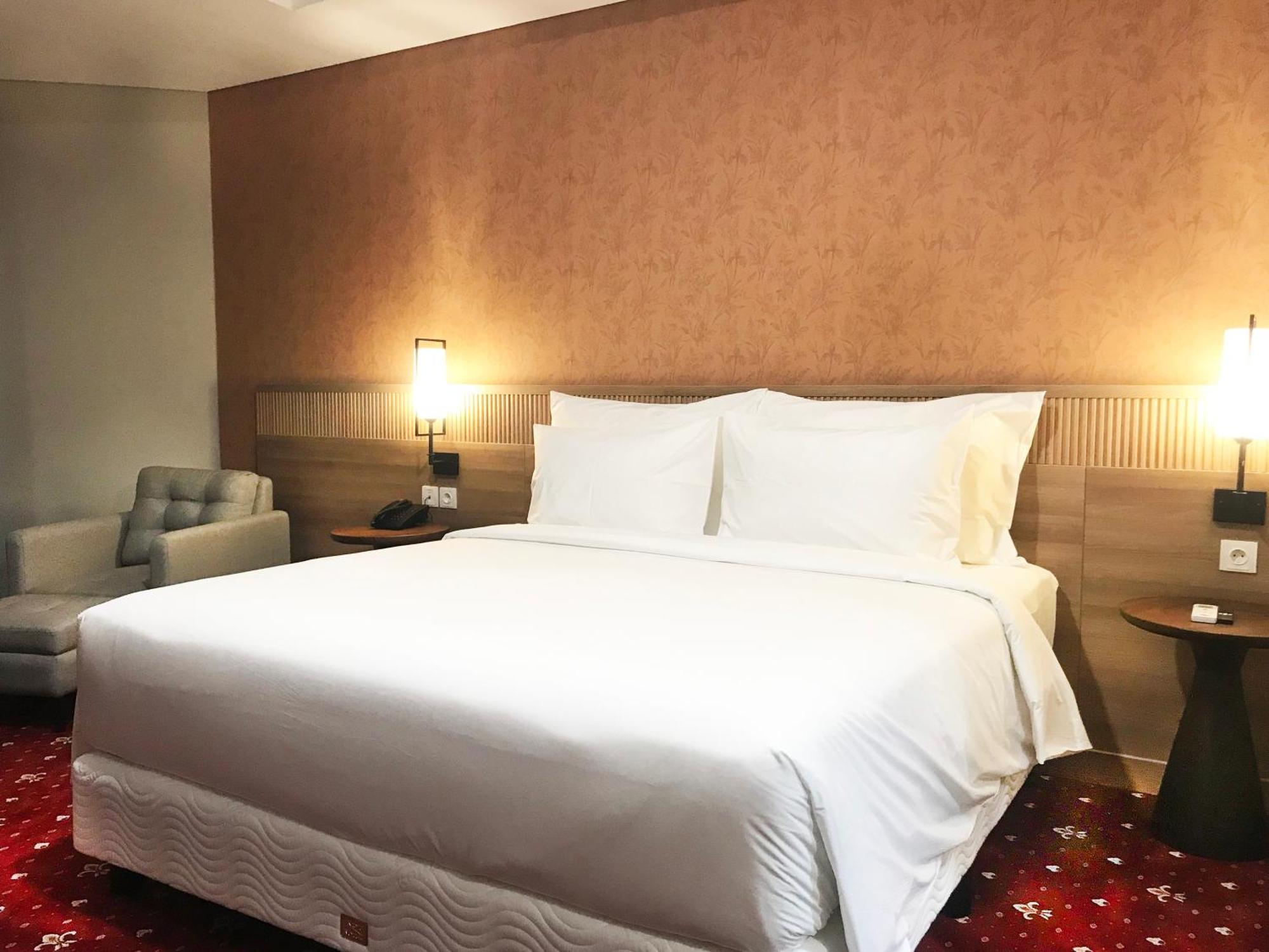 Labersa Hotel & Convention Center Samosir Sinapuran Extérieur photo