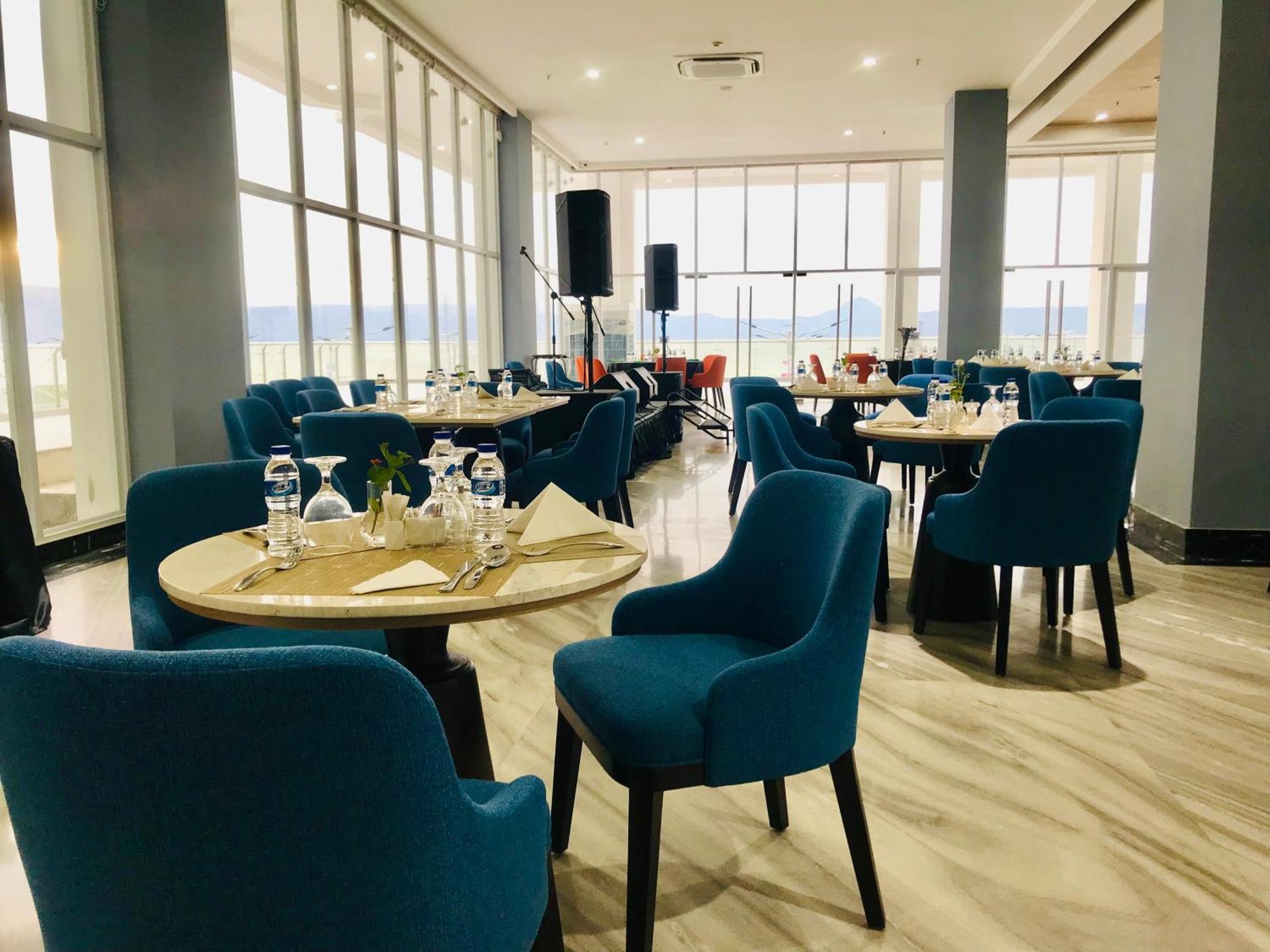 Labersa Hotel & Convention Center Samosir Sinapuran Extérieur photo