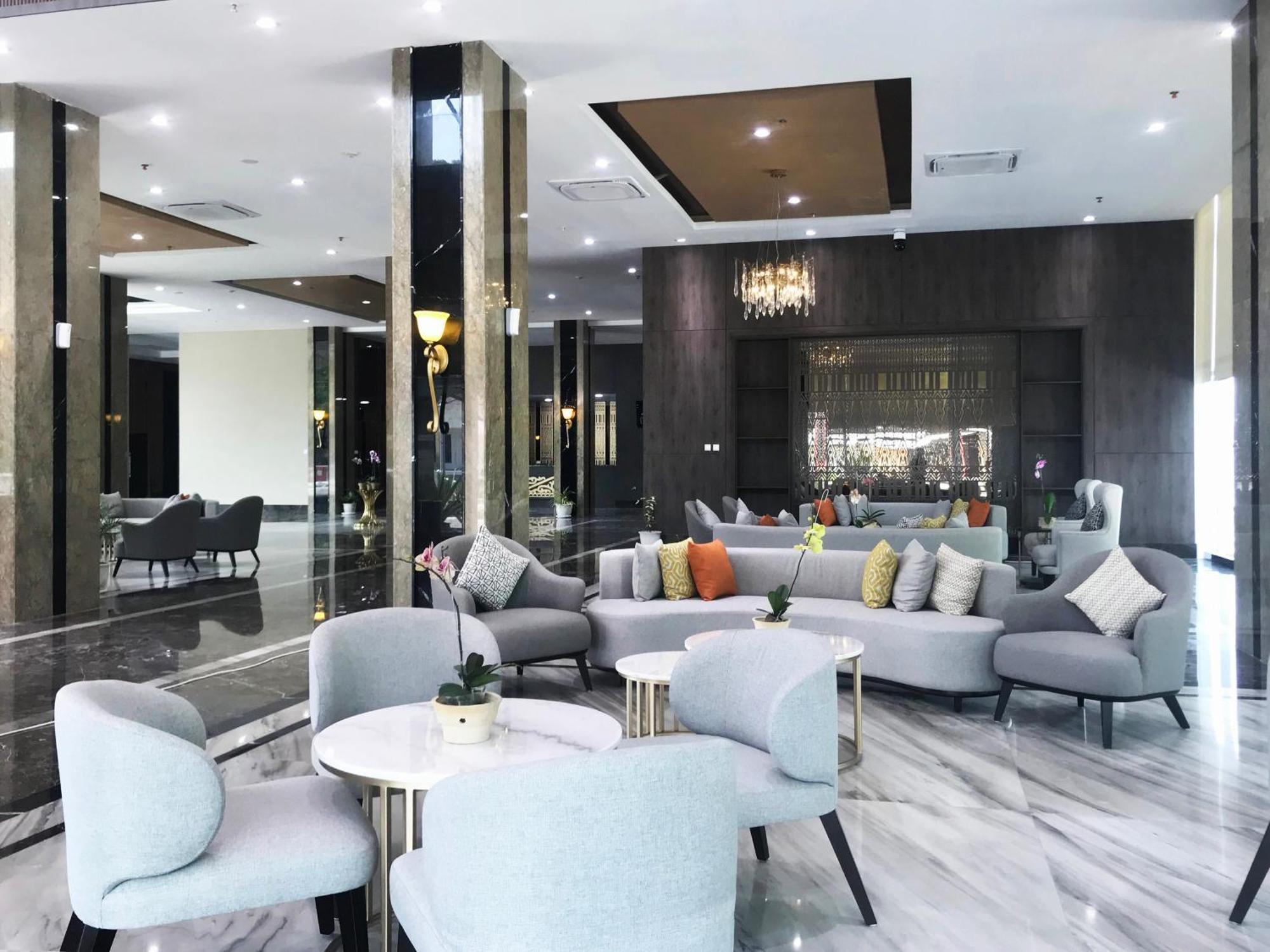 Labersa Hotel & Convention Center Samosir Sinapuran Extérieur photo